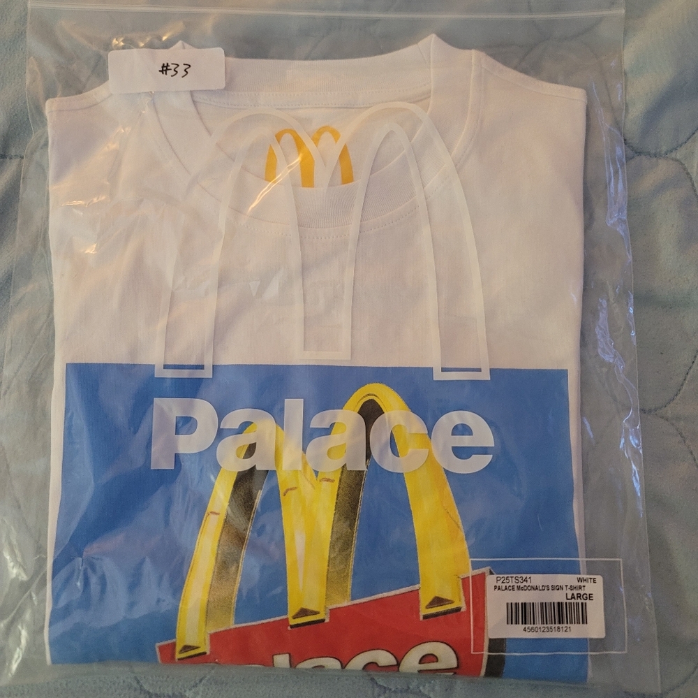 NWT Palace x McDonald's Sign Skateboard White T-shirt Size Large - Picture 6 of 6